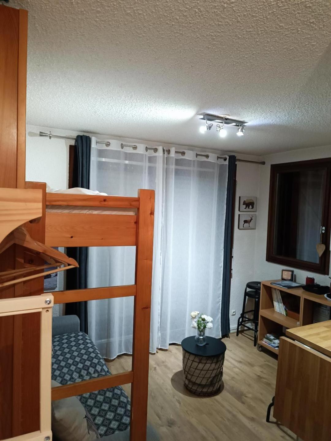 Studio Au Pied Des Pistes Avec Vue Sur La Montagne Mieussy Ngoại thất bức ảnh